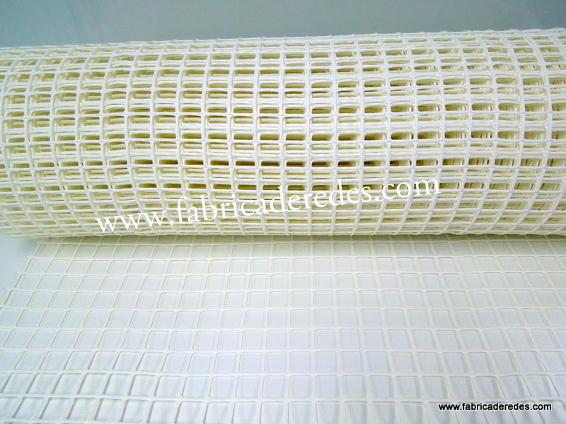 Malla plástica blanca 3cm x 3cm