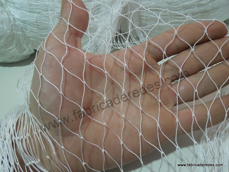red de nylon ideal caza, pesca y proteccion